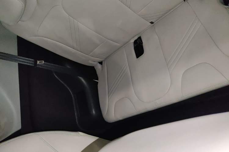 Used Chery New Energy Little Ant 2021 200 000-Yuan Ant Fan Edition Talent Version NMC Battery 301 km Interior 4