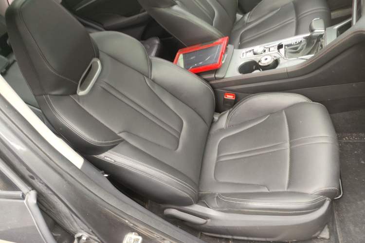 Used CHANGAN CS75 PLUS 2022 Classic Edition 1.5T Automatic Pioneer Model Right Front Seat