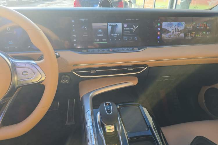 Used VOYAH FREE 2021 Four-Wheel Drive Standard Range-Extended Version
