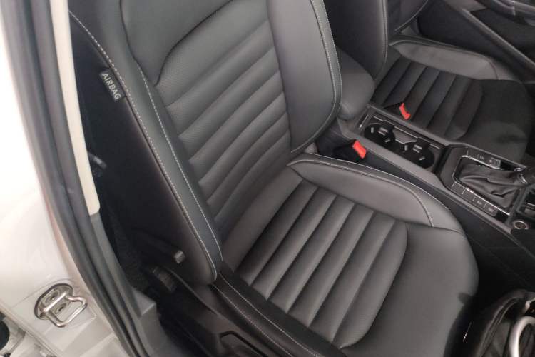 Used Volkswagen Lamando 2019 280TSI DSG Comfort Edition China VI standard
