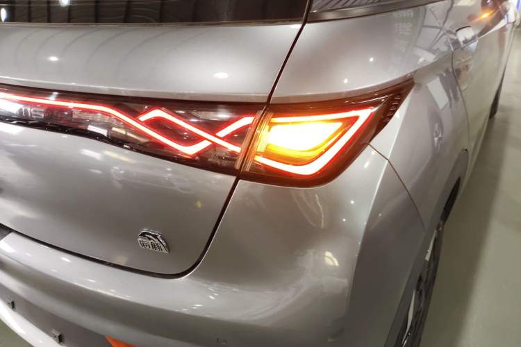 Used BYD Dolphin 2021 405 km Fashion Edition Right Rear Taillight