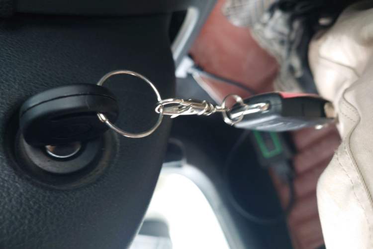 Used Volkswagen Santana 2015 1.6L Automatic Fashion Edition Vehicle Key