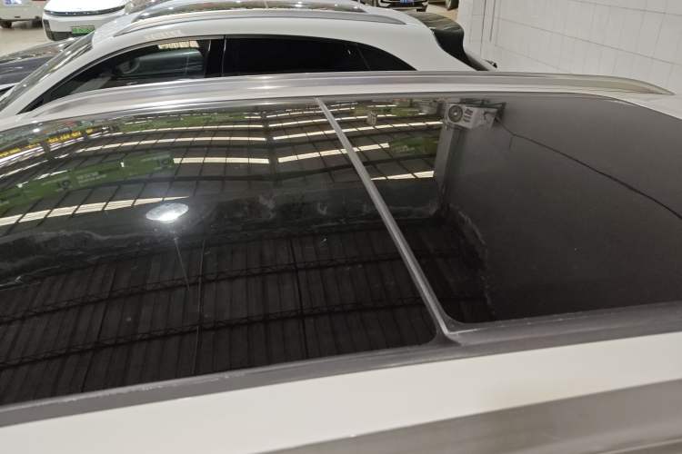 Used Buick Envision 2020 Encore S 652T Four-Wheel Drive Luxury Model Roof