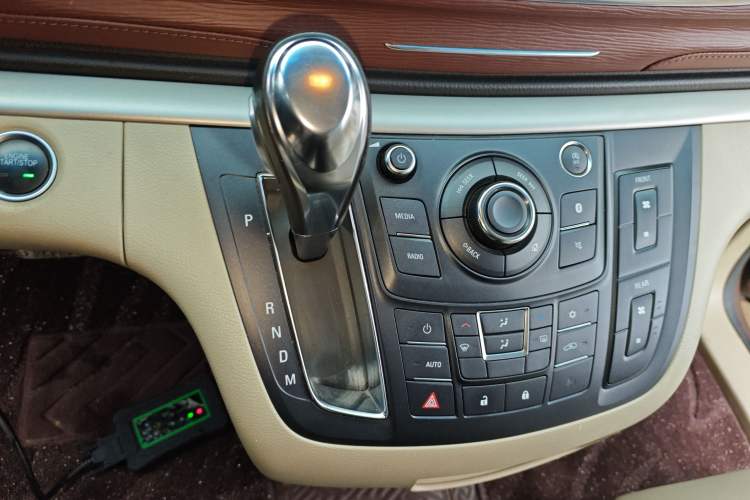 Used Buick GL8 2018 28T Comfort Model China VI Standard
