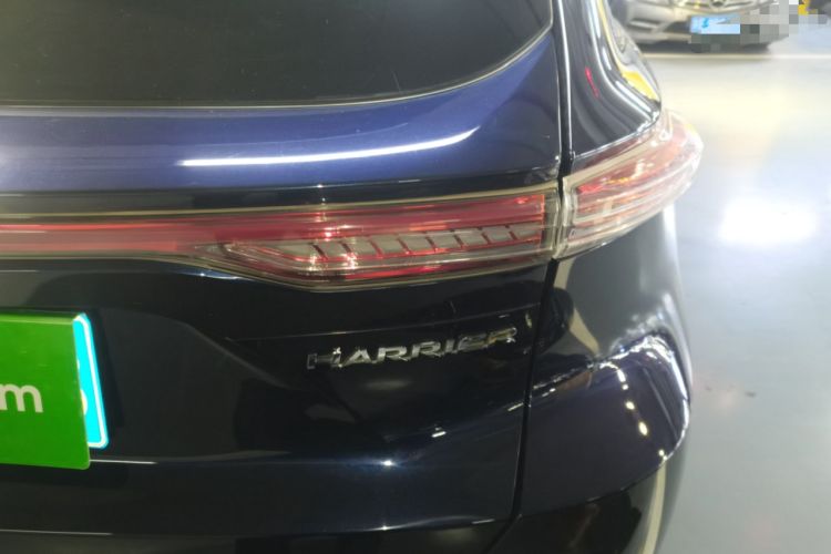 Used Toyota Harrier 2022 2.0L CVT Two-Wheel Drive Deluxe Edition Right Rear Taillight