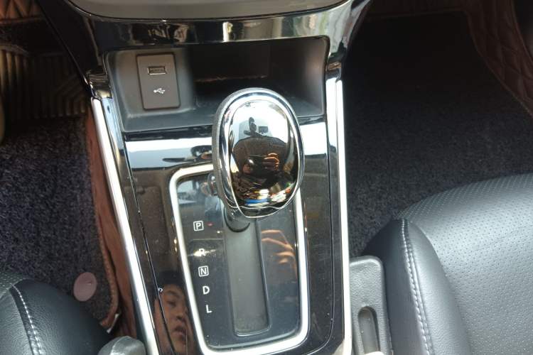 Used Nissan Sylphy 2019 1.6XV CVT Smart Connect Luxury Edition China V Standard
