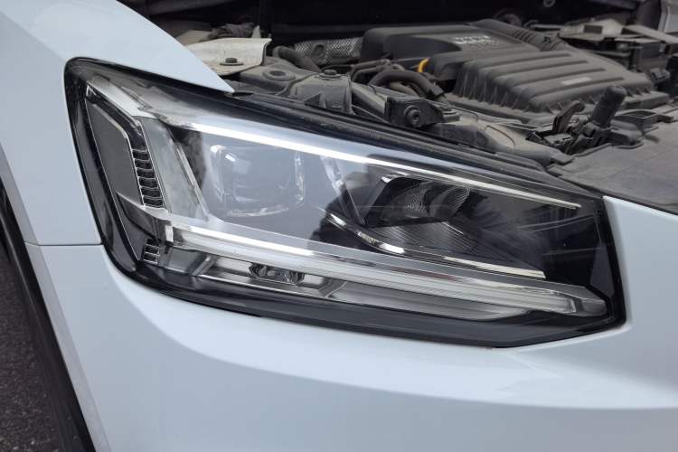 Used Audi Q2L 2018 35 TFSI Launch Exclusive Edition China V Right Front Headlight