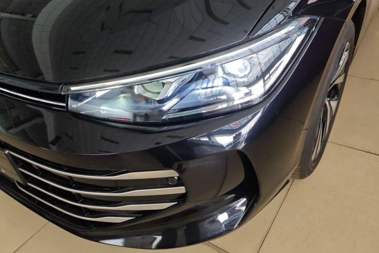 Used Volkswagen Passat 2025 Pro 380TSI Dragon Glory Edition