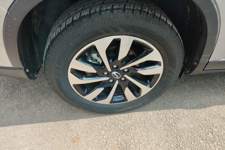 Used GAC Trumpchi GS4 2019 270T Automatic Two-Wheel Drive Elite Edition Right Rear Wheel Hub
