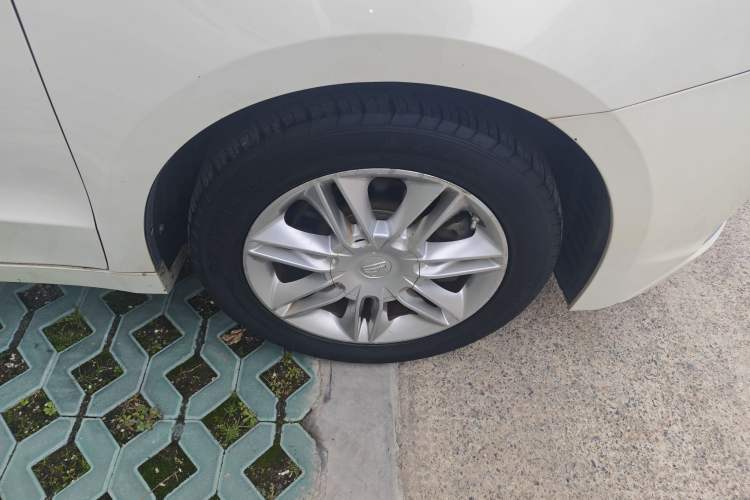 Used Geely Auto Emgrand GT 2015 2.4L Comfort Model
