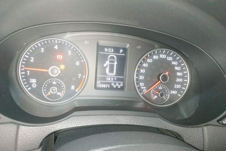 Used Volkswagen Sharan 2013 1.8TSI Standard Model Euro IV