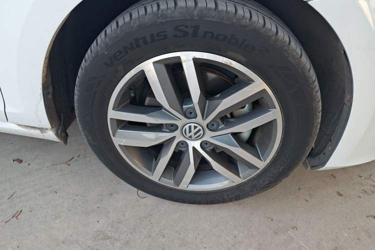 Used Volkswagen Golf 2016 230TSI Automatic Luxury Version