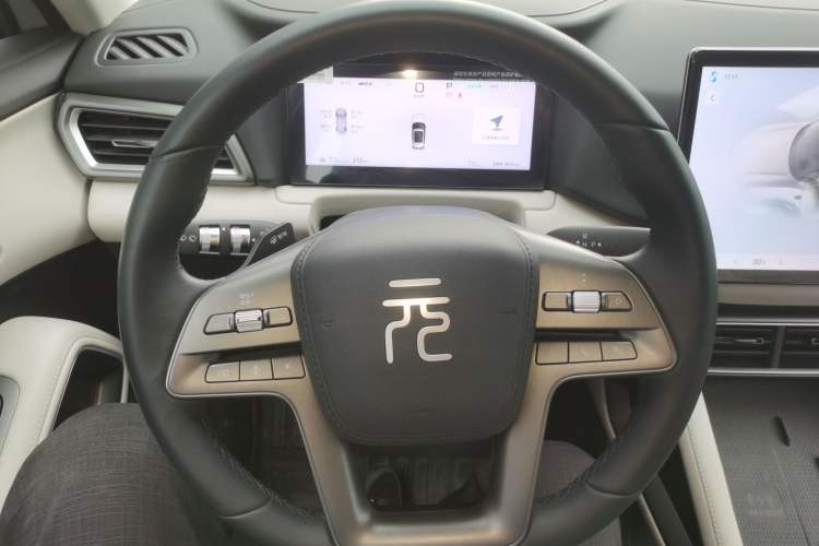 Used BYD Yuan UP 2025 Intelligent Driving Version 401 km Beyond-Range Edition
