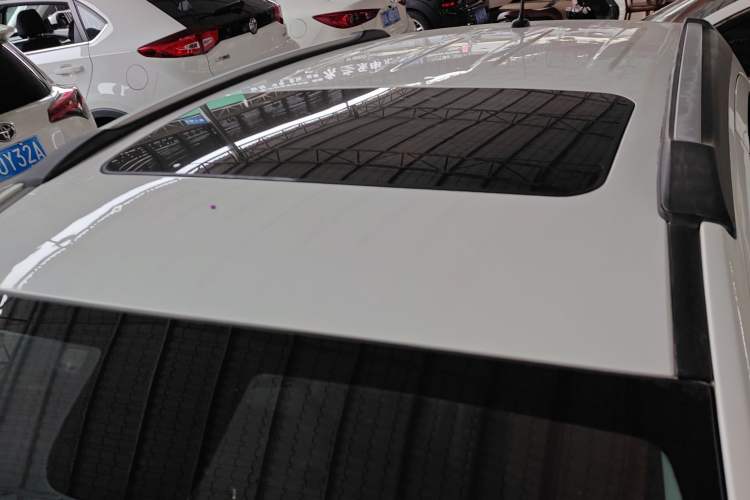 Used Buick Encore 2015 1.4T Automatic Two-Wheel Drive Urban Elite Version
