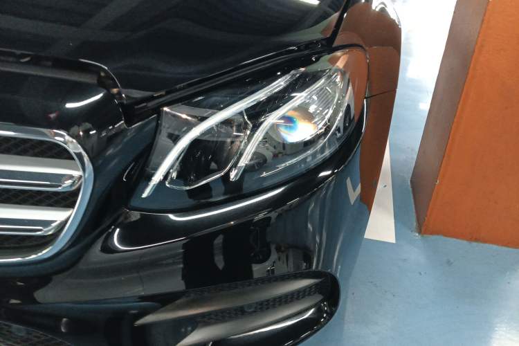 Used Mercedes-Benz E-Class 2020 E 300 L Sporty and Stylish Model Left Front Headlight