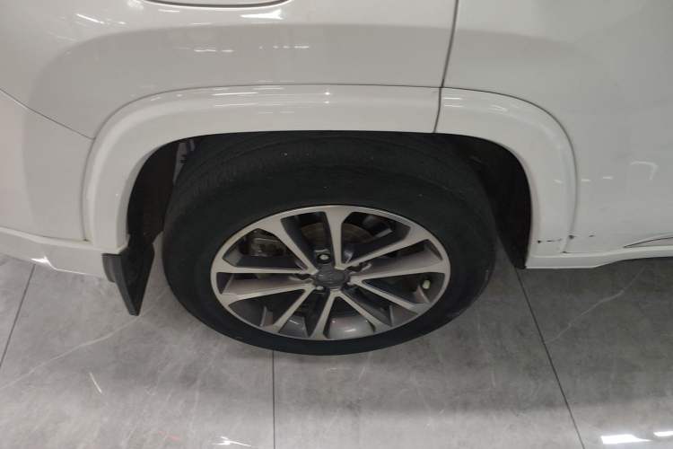 Used Jeep Grand Commander 2018 2.0T Four-Wheel Drive Smart Enjoyment Version China V Emission Standard