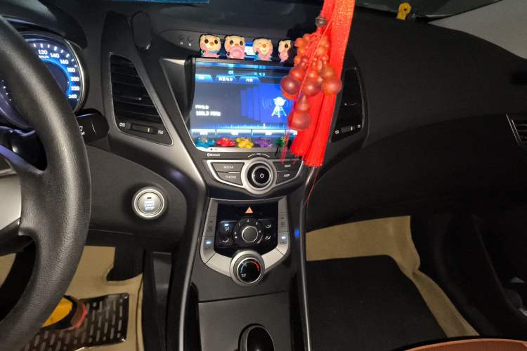 Used Hyundai Elantra (5th Generation / Langdong) 2015 1.6L Automatic Leading Model
