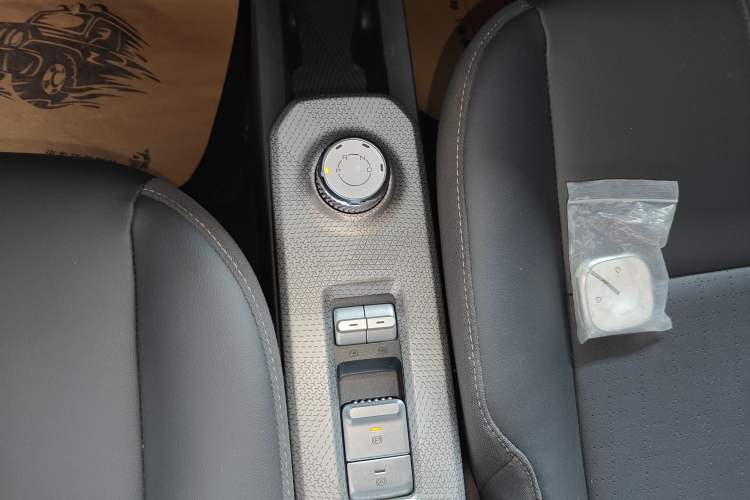 Used Baojun Spark 2023 Flagship Edition Gear Lever