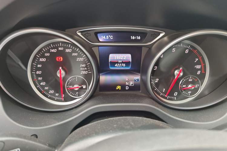 Used Mercedes-Benz GLA 2017 GLA 200 Fashion Model
