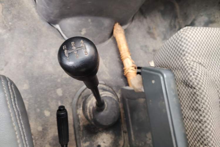 Used Iveco Daily 2012 2.5T-A35 Logistics Version 1 Mid-Roof
