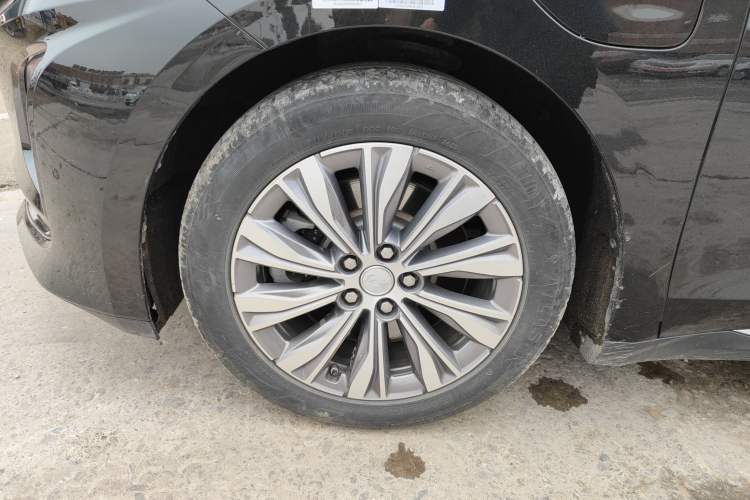 Used Hongqi E-QM5 2022 431 km Charge & Enjoy Edition
