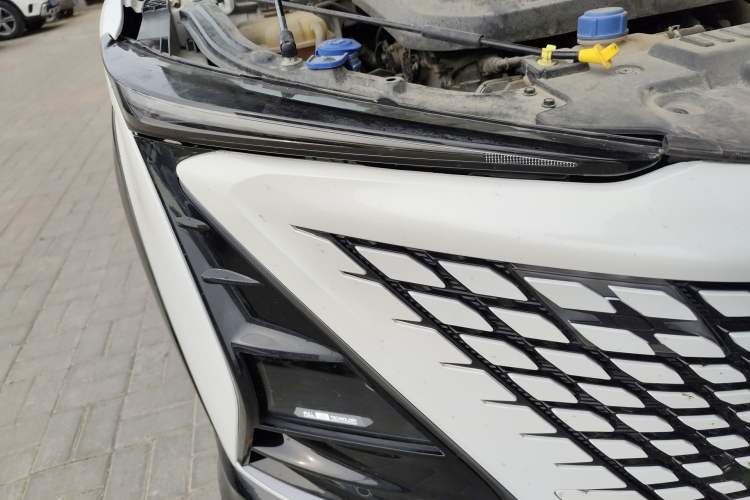 Used CHANGAN UNI-T 2022 1.5T Sport Edition Premium Version Right Front Headlight