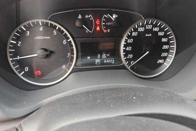 Used Nissan Sylphy 2019 1.6XV CVT Smart Connect Luxury Edition China VI Standard Odometer Close Up