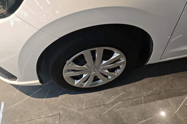 Used Honda Fit 2021 1.5L CVT Trendy Sports Edition Left Front Wheel Hub