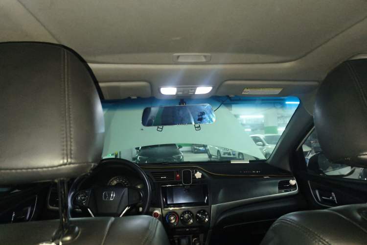 Used Honda Crider 2016 1.8L CVT Luxury Edition
