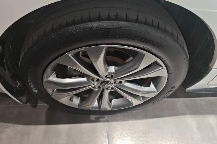 Used Toyota Sienna 2021 2.5L Hybrid Premium Edition
