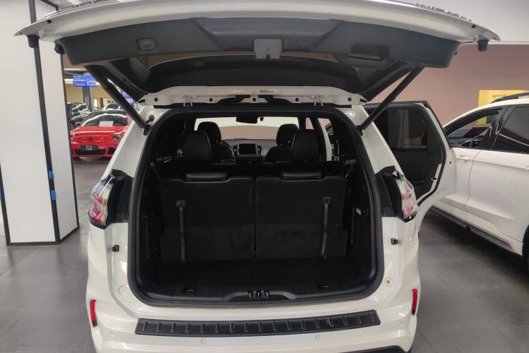 Used Ford Edge 2020 EcoBoost 245 4x4 ST-Line 7-Seater
