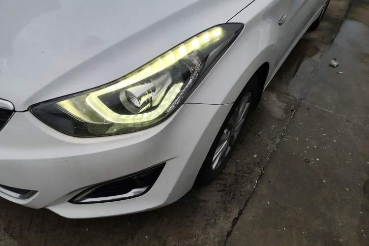 Used Hyundai Elantra (5th Generation / Langdong) 2016 1.6L Automatic Smart Version Left Front Headlight