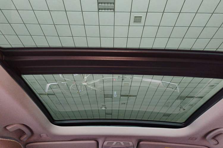 Used BMW X1 2018 sDrive18Li Luxury Model Headliner