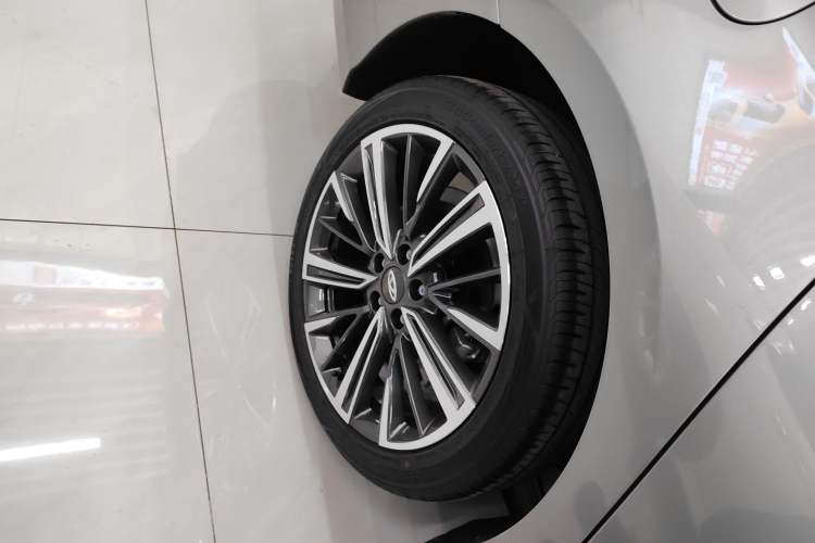 Used Chery Arrizo 8 2024 1.6T DCT Smart Right Rear Wheel Hub