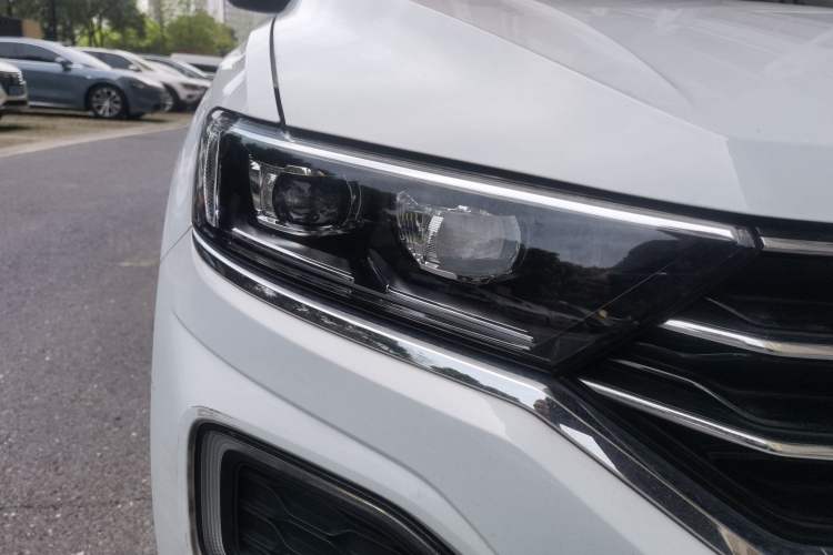 Used Volkswagen T-ROC 2021 280TSI DSG Two-Wheel Drive Comfort Connect Edition Right Front Headlight