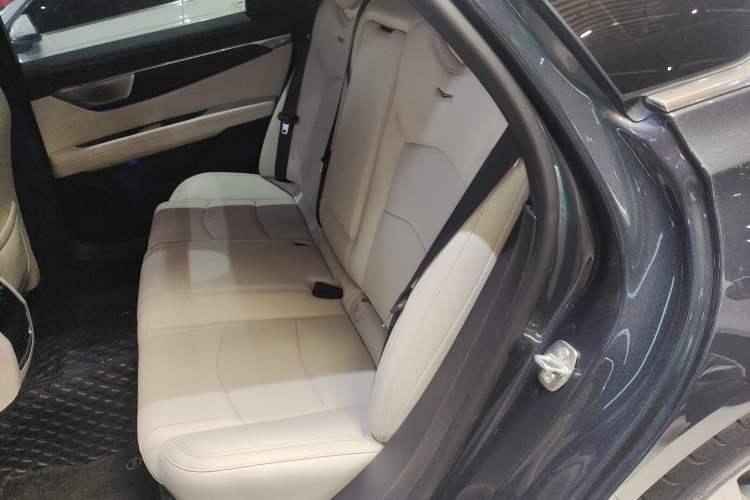 Used Cadillac CT6 2023 28T Luxury Version