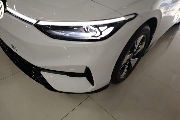 Used Volkswagen ID.7 VIZZION 2024 AIR model