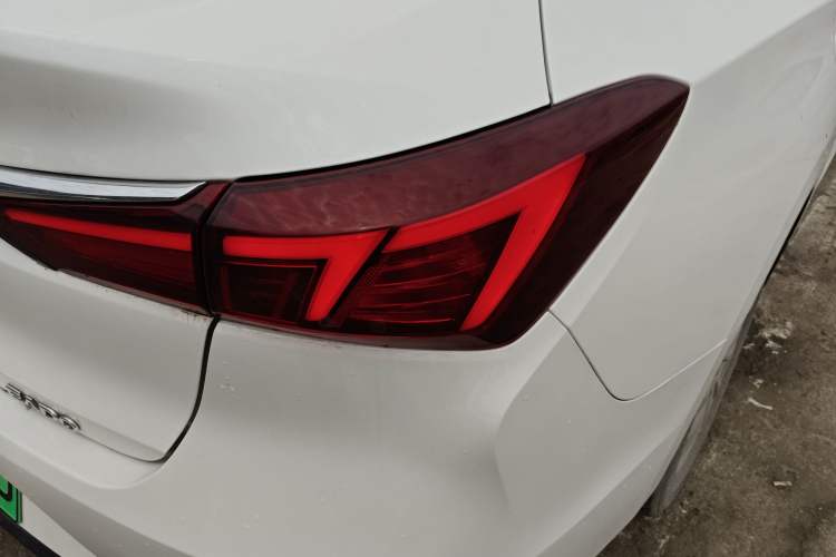 Used CHANGAN Eado New Energy 2022 EV460 Smart Ride-Hailing Edition – Lithium Iron Phosphate Exterior 3