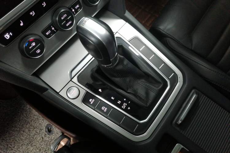 Used Volkswagen Variant 2018 380TSI Two-Wheel Drive Comfort Edition