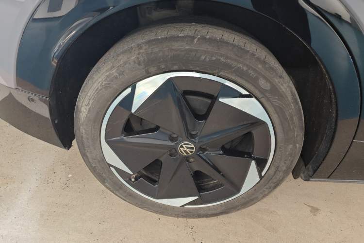 Used Volkswagen ID.UNYX 2024 Pro Long-Range Version