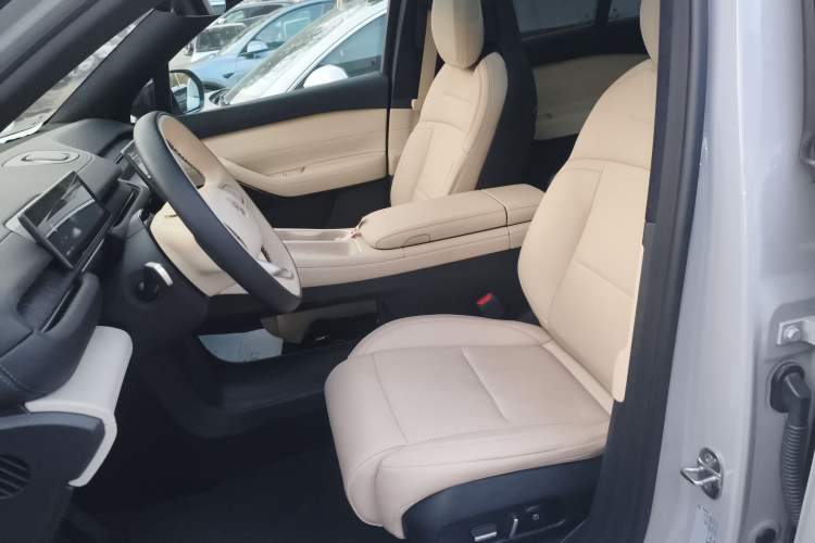 Used Nio ES6 2024 75 kWh
