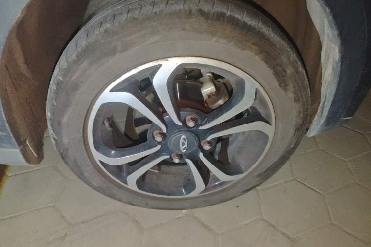 Used Chery Little Ant 2021 150 000 Yuan Ant Fan Edition Ant Cool Version Lithium Iron Phosphate Right Front Wheel Hub