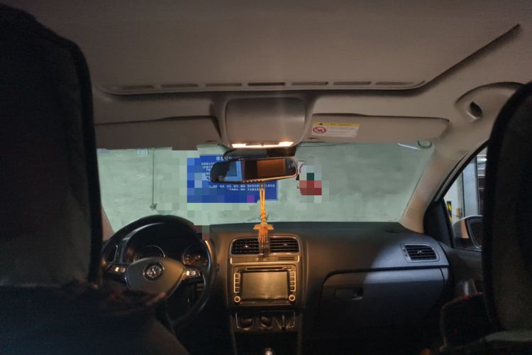 Used Volkswagen Polo 2016 1.6L Automatic Comfort Model Headliner