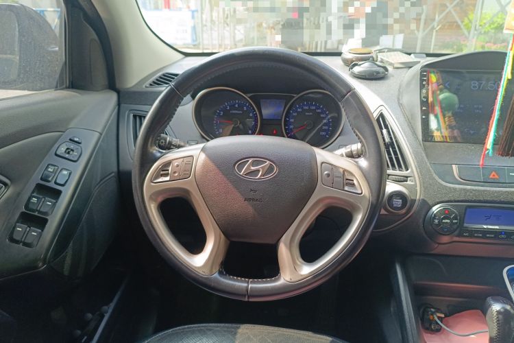 Used Hyundai ix35 2013 2.0L Automatic Two-Wheel Drive Smart GLS China IV Standard