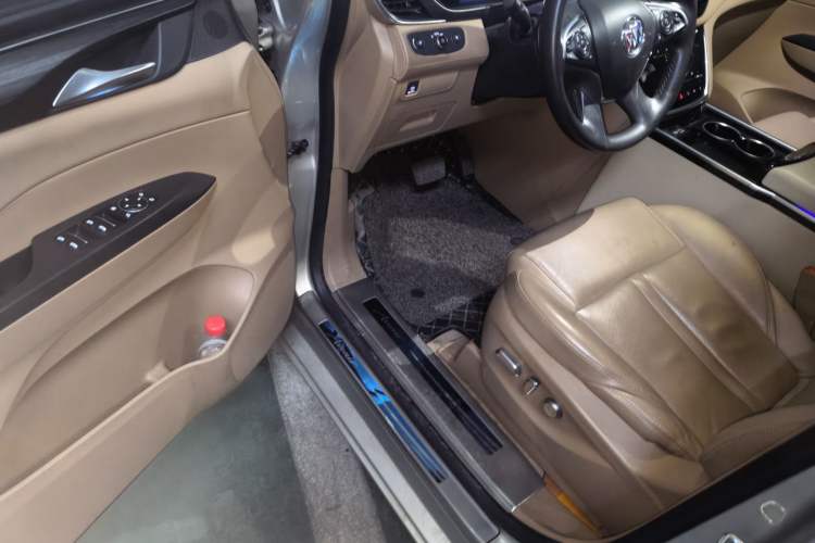 Used Buick GL8 2020 ES Land Cruiser 653T Luxury Model
