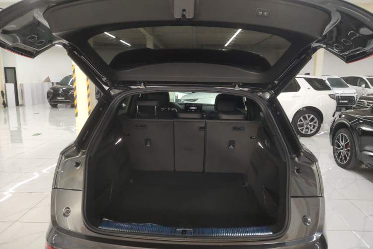 Used Audi Q5L 2024 40 TFSI Luxury Dynamic Edition
