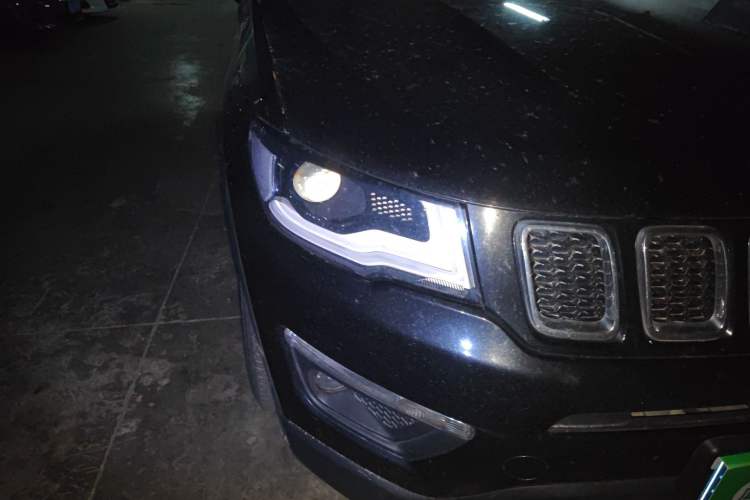 Used Jeep Compass 2017 200T Automatic Family Edition Right Front Headlight