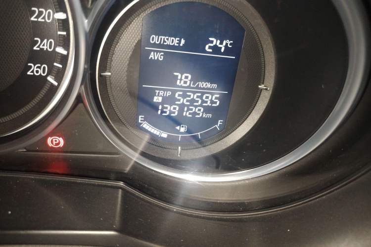 Used Mazda Atenza 2017 2.5L Skyactiv Sport Edition Odometer Close Up