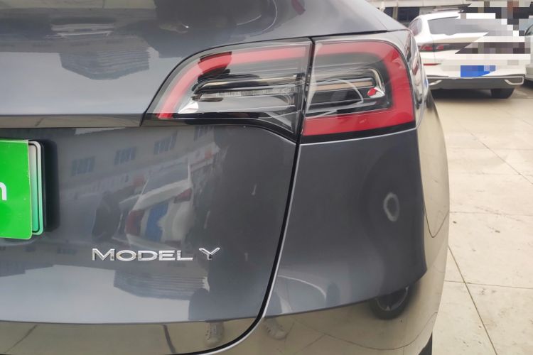 Used Tesla Model Y 2021 Standard Range Rear-Wheel Drive Version