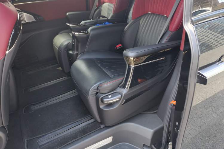 Used GAC Trumpchi M8 2023 Zongshi Series 400T Ultimate Edition Left Rear Seat